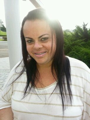 LuSouzaNeves's profile picture. Como vou dizer, como expressar algo tão lindo de sentir difícil de explicar. O amor é mesmo assim, bem acima da razão, tem inicio e não tem fim...