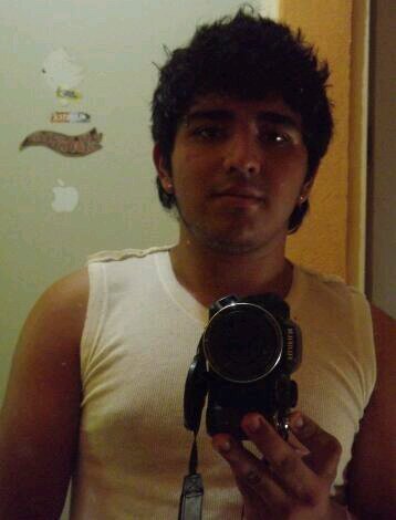 RolandoAguirreb's profile picture. ¡Disfruta la vida! Peace. weed