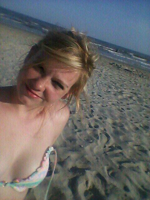 EliseLeigh's profile picture. Imperfection is beauty, madness is geneius, and it is better to be absolutely ridiculous than absolutely boring.