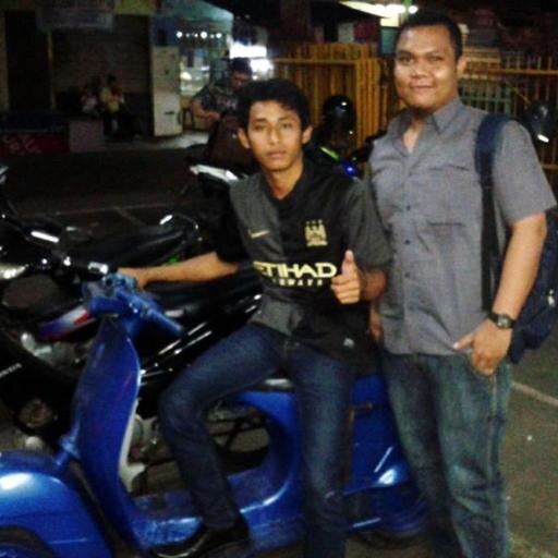 bersyukur dngan ap yang kta miliki itu lebih baik dari pda serba ada tp selalu mengeluh,,