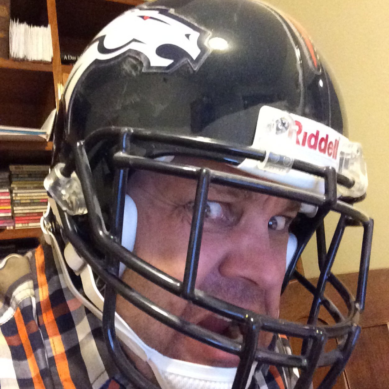 I produce little skits (aka full scale musicals) at Hale Center Theater Orem. Lifelong Denver Broncos fan!