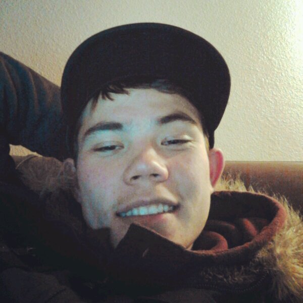 snaildoe's profile picture. 18, UNR engineering, 702 yeye