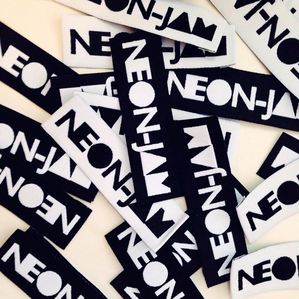 NeonJamLondon's profile picture. Instagram & Facebook @neonjam
