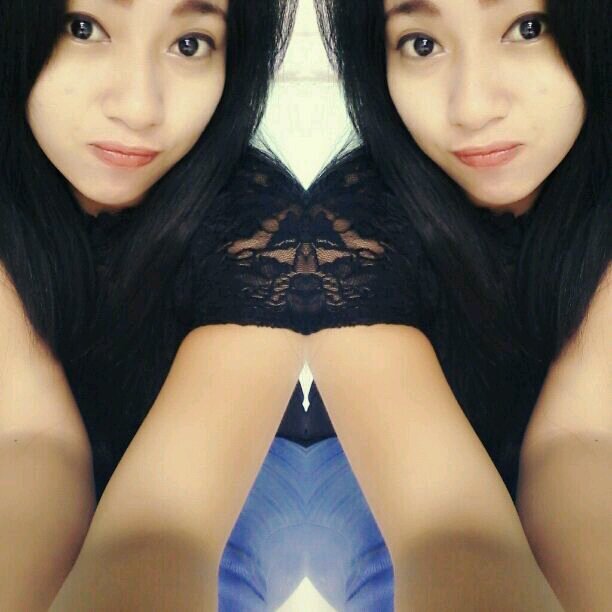 azhely_eni's profile picture. 