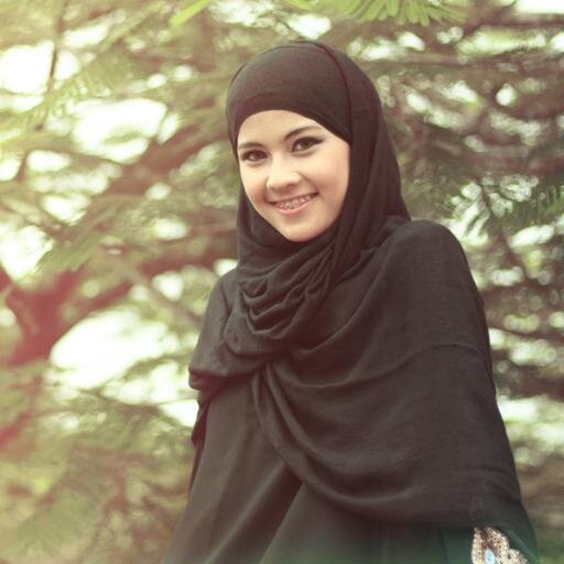 love hijab l keberanian l petualang l tafakur
