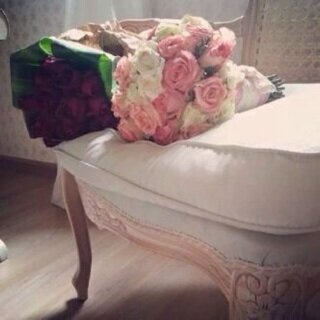 أطرق بَآب العقلاء ، ولا أريد للمَجآنين فَتحه