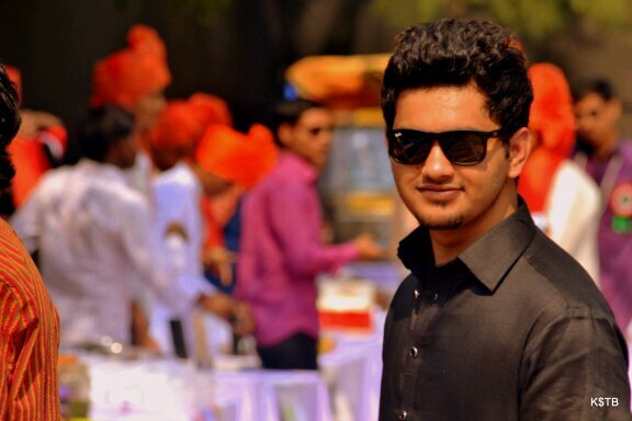 An Engineering student and I am the THAT guy on twitter who doesn't have a Blog and isn't a photographer.