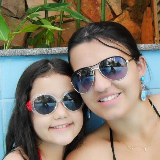 GiseleSousa19's profile picture. 