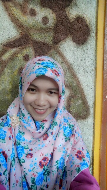 Love family|my self||all of people around me| always smile :)