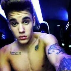 justinbiebr753's profile picture. 