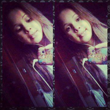 lovatic,directioner,timida,palhaca,preguicosa !
 SIGO DE VOLTA !!