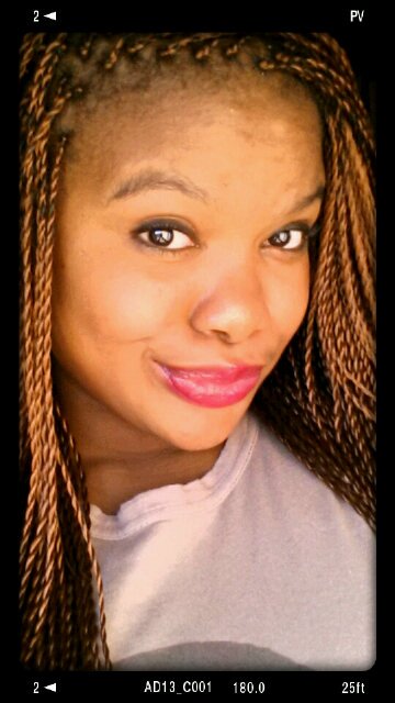 I sing I'm out going bubbly loud I get lazy αt times I'm α brave person I love God & praying