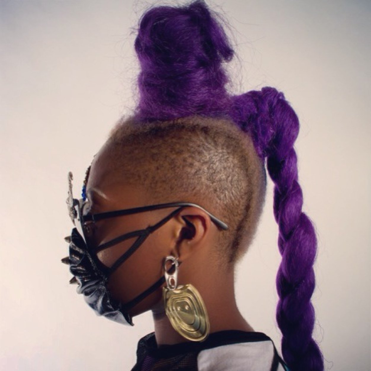 21,
Freelance Stylist, Studying at London College of Fashion b#tches!!!!