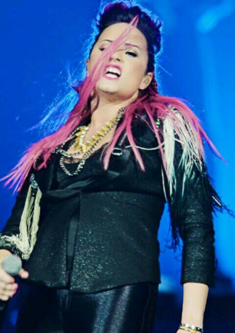 deminormaalvato's profile picture. 