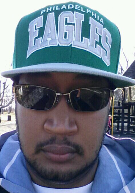 Bartender, beer and bourbon lover.  Eagles fan. If you need to know more just ask and I might tell you. #KCCO #flyeaglesfly
