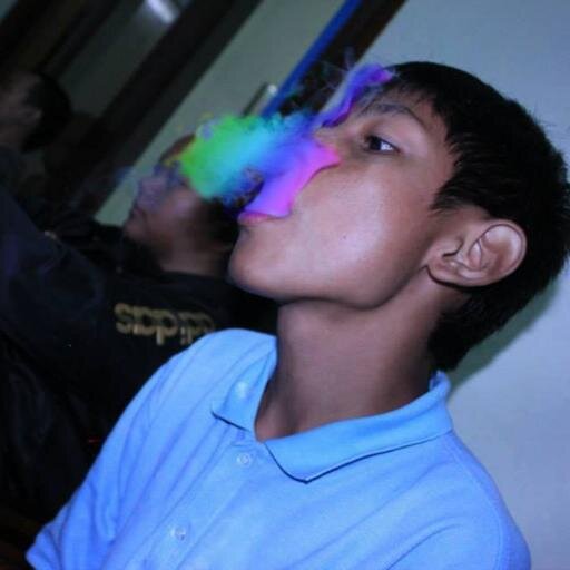 160 characters gak cukup buat nulis Bio gue :)
