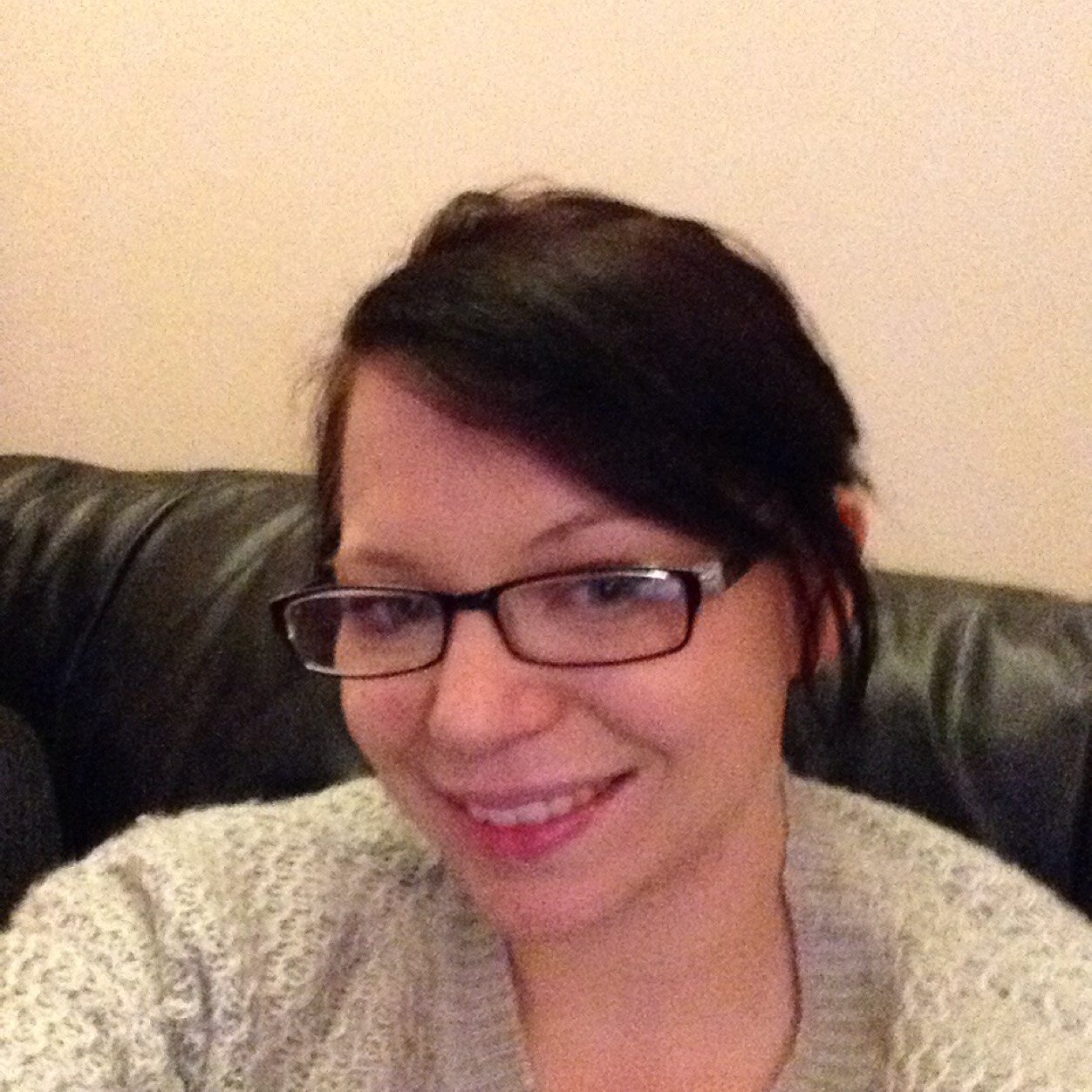 Cmfox87's profile picture. 