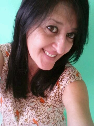 Amo Deus acima de tudo....minha filha é a pessoa mais importante pra mim...O que esta dentro de mim é o que define. .. Amo um homem cujo nome é um numero kkkkk