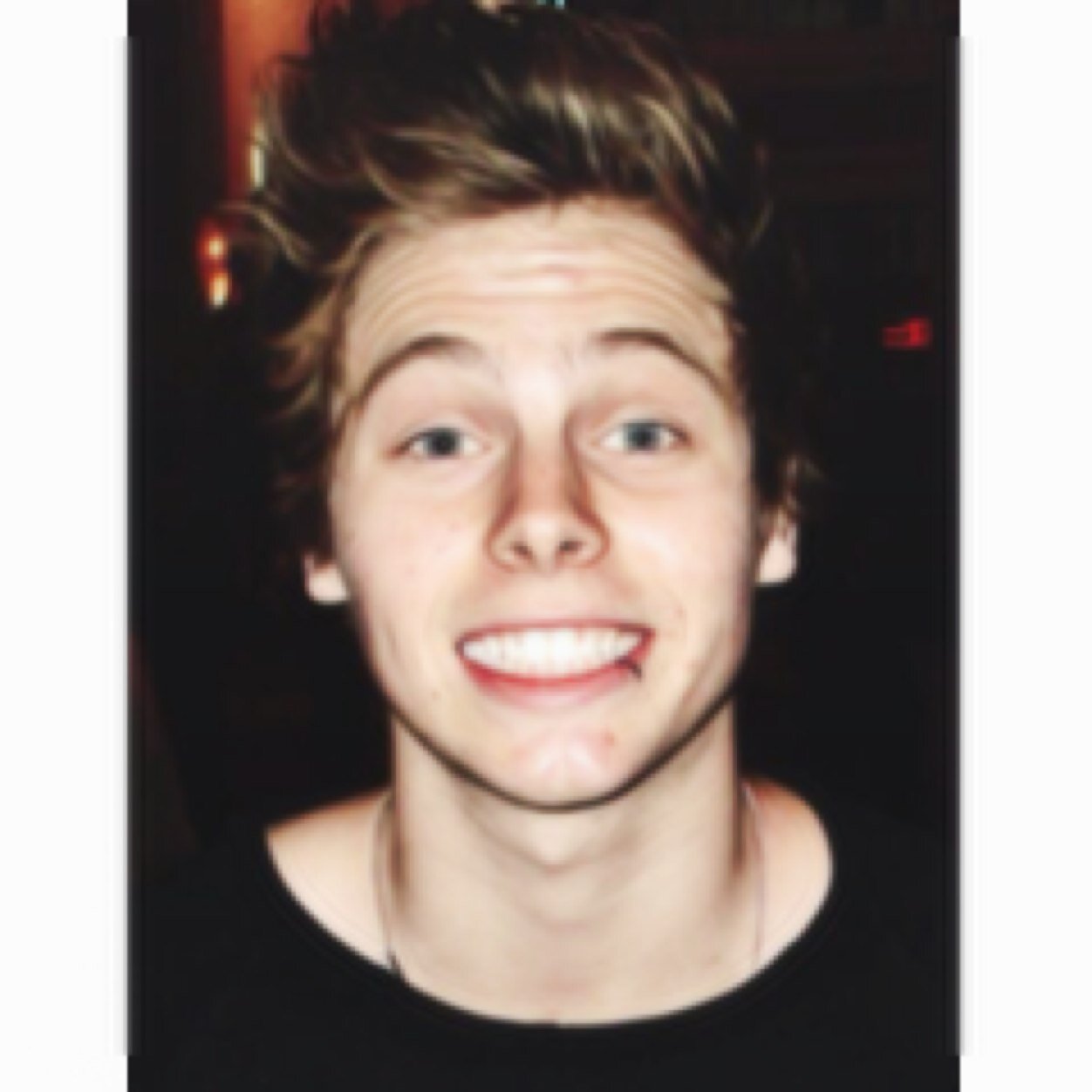 melazingluke's profile picture. hiiiiiii free follow from @hallukeination ily all x