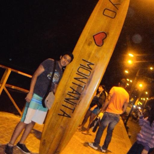 :) orgullosamente lasallistas :*                     hago lo k me gusta sin escuchar criticas   y sueño ir a   tomorrowland 2014