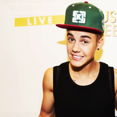 If you don't dream big, there's no use of dreaming. If you don't have faith, there's nothing worth believing. #BELIEBER #NEOLOVER \m/