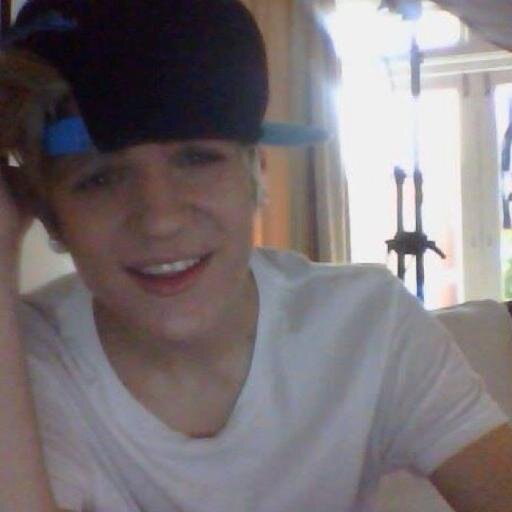 Alien Meerkat from Serbia! :D Making lyrics videos for Daniels songs.