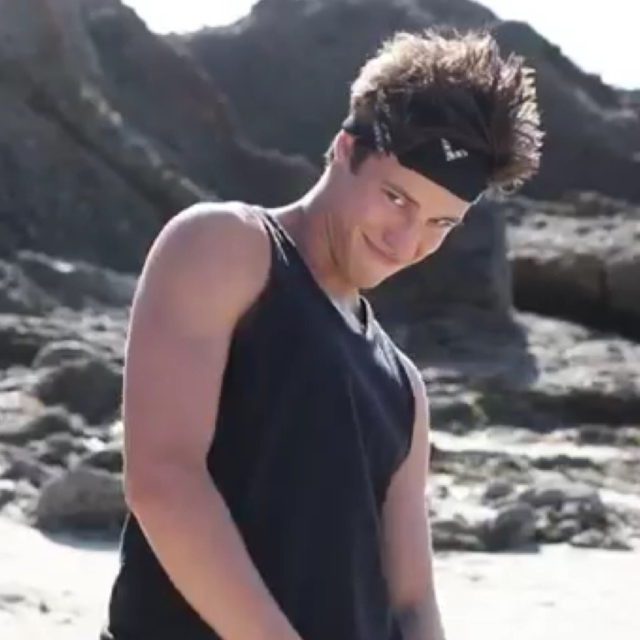 Cameron Dallas is the bomb diggity