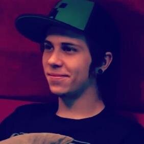 AniWix1998's profile picture. Enamorada de @Rubiu5 !ZOMBIES! ♥Directioner/CrazyMofos And Swiftie♥ ƊƖƦЄƇƬƖƠƝЄƦ ❝and i'd marry you Harry❞