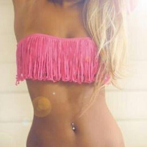 @Modadechicashoy
Aquí están todas las cosas que a toda chica le encantaría tener. !!RT o FAV si te encantan!! Consejos de moda y mucho más. ¡SÍGUENOS!