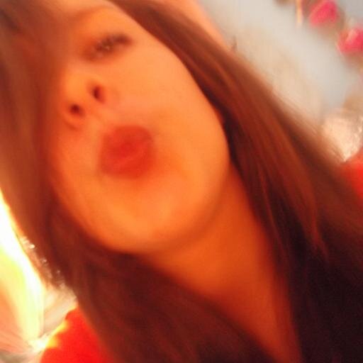 Handeboll, rock : Beijos pra quem me ama FOODA-SE Quem me odeia RECOMENDO: @clubefollowback