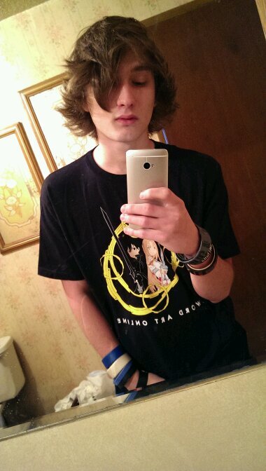 keatonbrown21's profile picture. fuck off