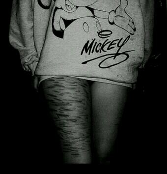 _IMFINECOMPLEJ_'s profile picture. Mis cortes en las muñecas demuestran lo que mi alma siente. IMPOTENCIA Y NADA MAS QUE IMPOTENCIA.