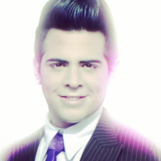 Cantante de musica tropical, 6 años brinadado musica a todos los Venezolanos. Ahora talento de Argenis Abad Producciones.
