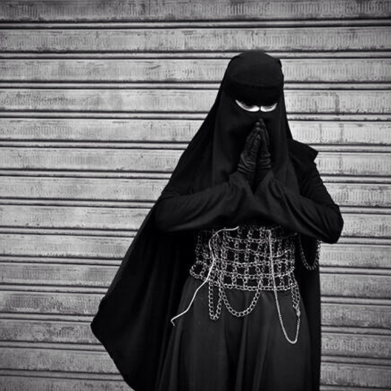 LaPlumeDeSagess's profile picture. Bismillahi Rahmani Rahim Ne Cherche Pas La Perle rare Si Tu N'es Qu'un Caillou ordinaire... ♥ Randa