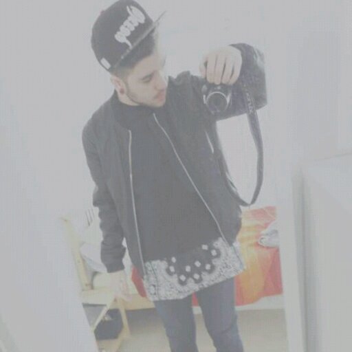 ⓈυgαяғяεsⒽ  95´s all time☮.  Y.O.L.O.