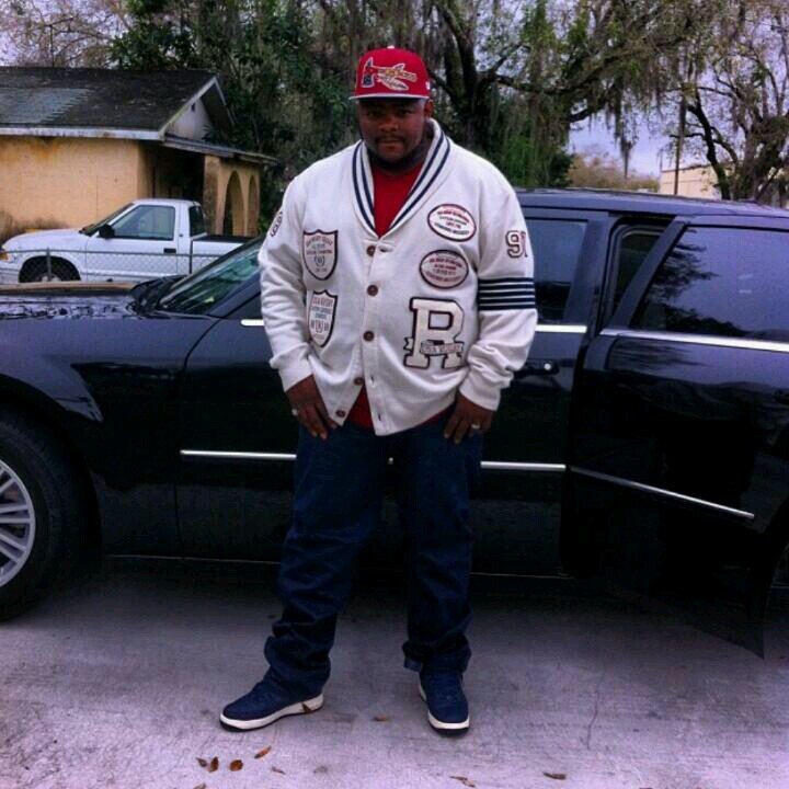 itzreggieb79's profile picture. 