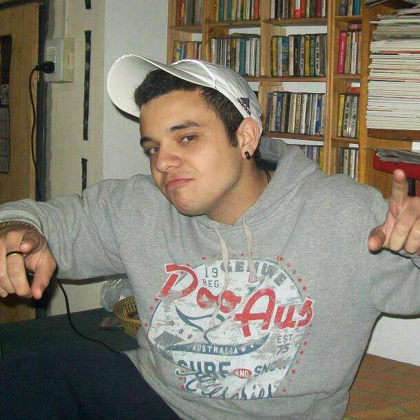 NicoBeber10's profile picture. Enamorado de C.A.B.J ♥