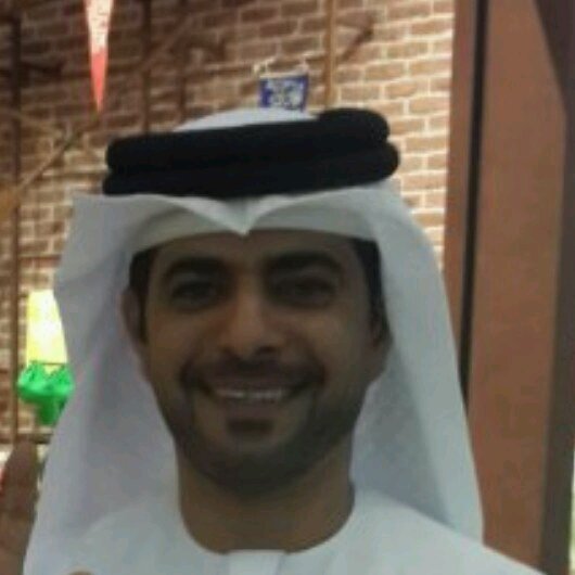 ‏​‏​جسمك قصيده كل شاعر يبيها
وعينك من الرحمن آيه وتذگير
حتى القصايد خايف أوصفك فيها
وتاتيك حسادٍ لوصفك طوابير
