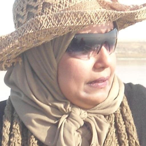 ام بدرجة مدير تحرير بجريدة الجمهورية