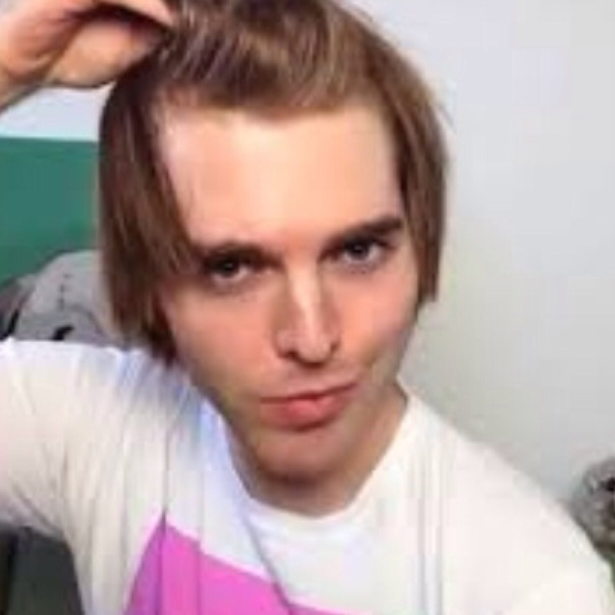 Just a random fan account on Joey Graceffa and Shane Dawson ran by two best friends.