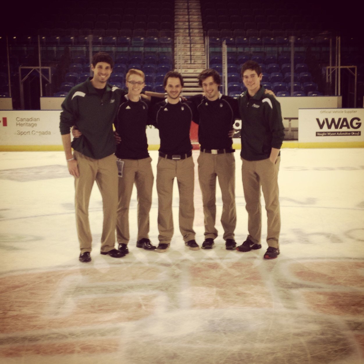 @huskieathletics Varsity Physiotherapist | @HuskiesMHKY Equipment Manager | @hockeycanada NWTP Physiotherapist/Equipment Manager