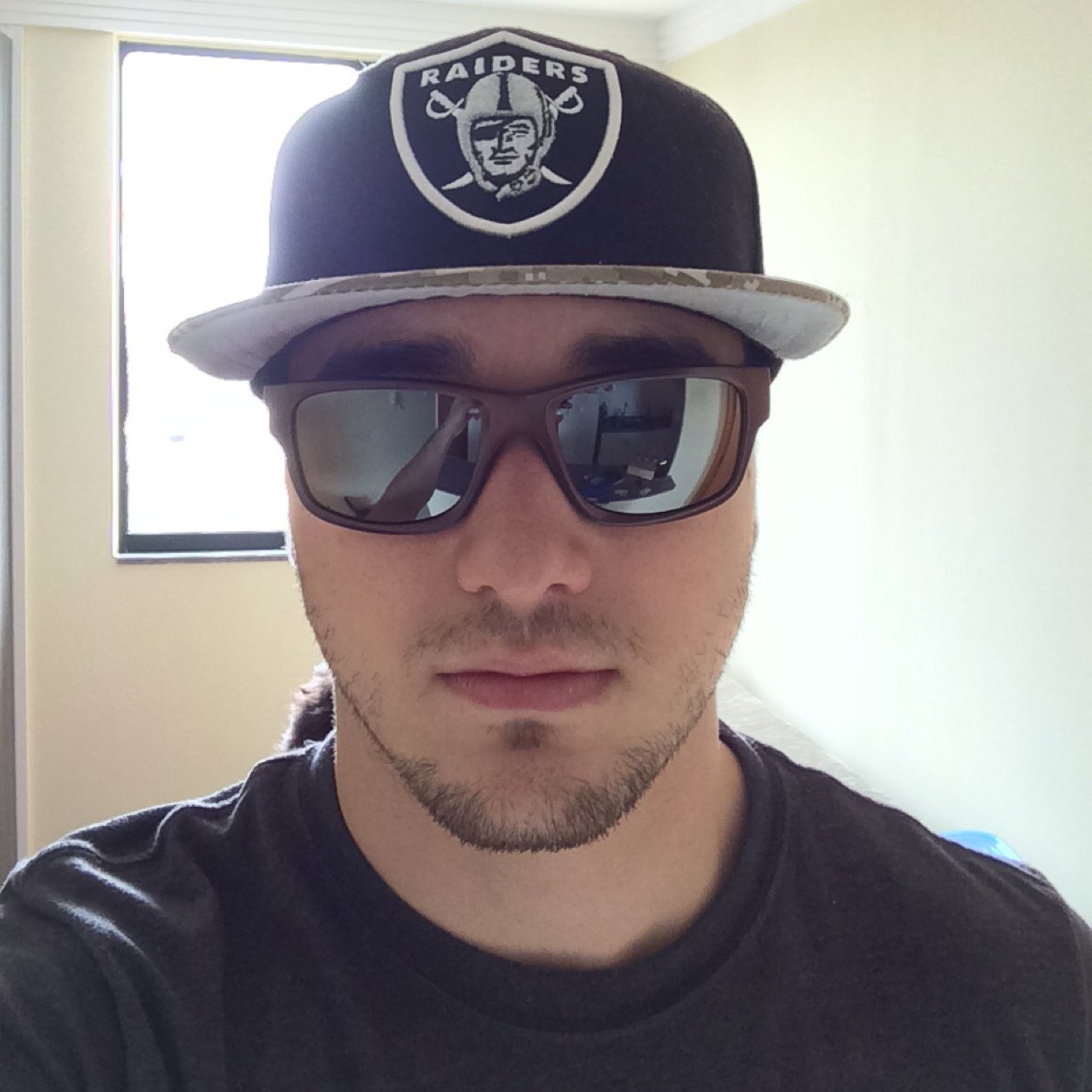 Viver bem é um vício que tenho, não nego isso a ninguém, eu faço o que quero fazer e depois eu durmo igual nenem