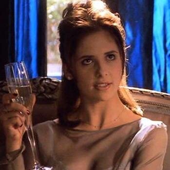 Everybody loves me, and I intend to keep it that way...{18+} {RP} {Multiverse}