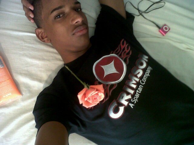 Mi lema es Probar un poco de todo'' este es mi whatsapp#18295748150 escriban me