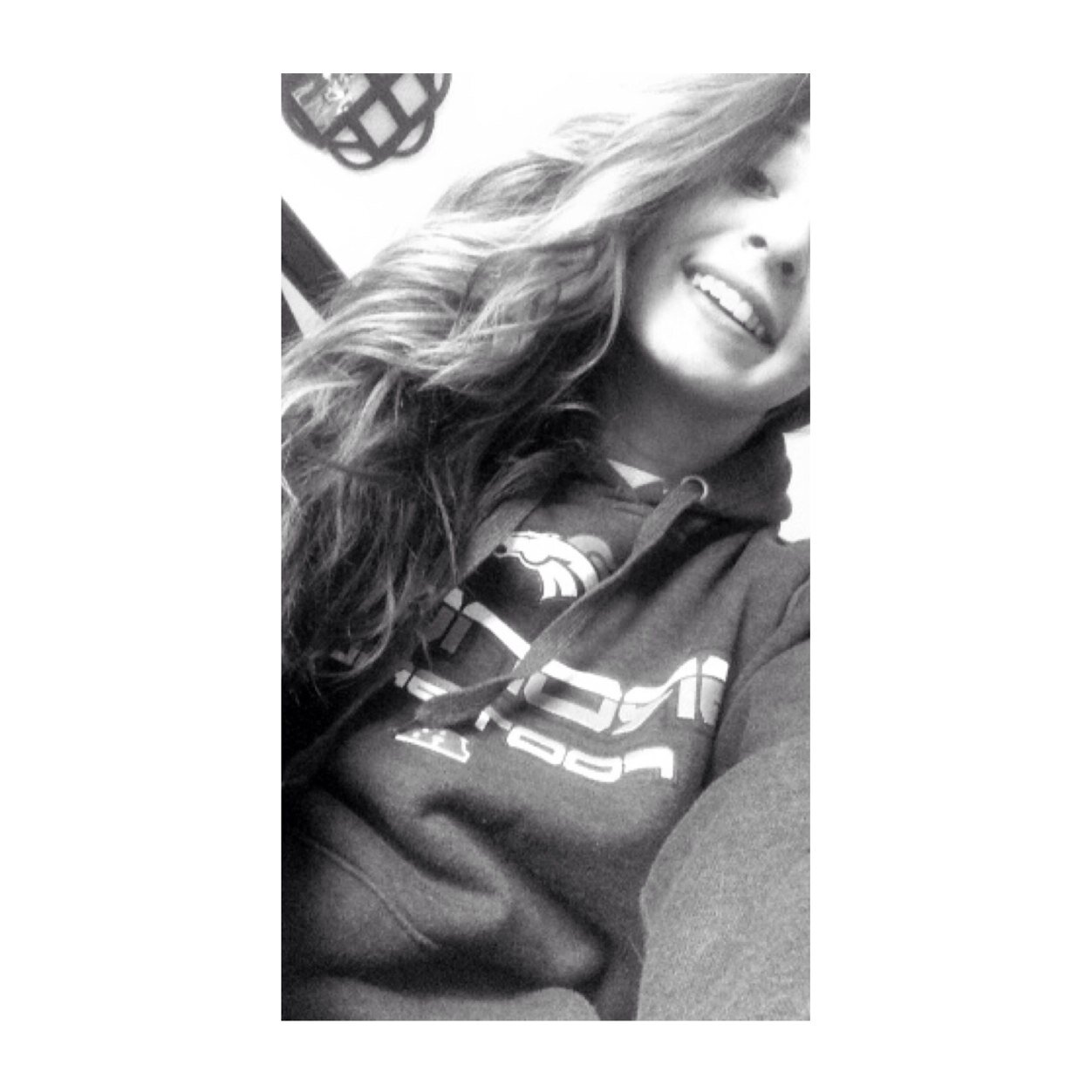 Shawna is the babe.