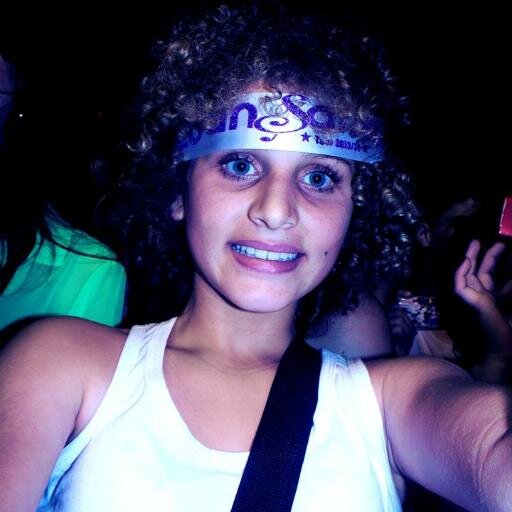 “Sou Luanete luto sem limites por um abraço vivo por um sorriso e me apaixono todos os dias pelo dono dele ''  
Só dá Morena @Gordosa_Do_Luan