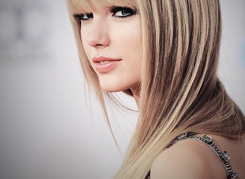 TE DEI UM FOLLOW DE GRAÇA, RETRIBUA SEGUINDO @babyiswift OBRIGADO !! ^^ 33