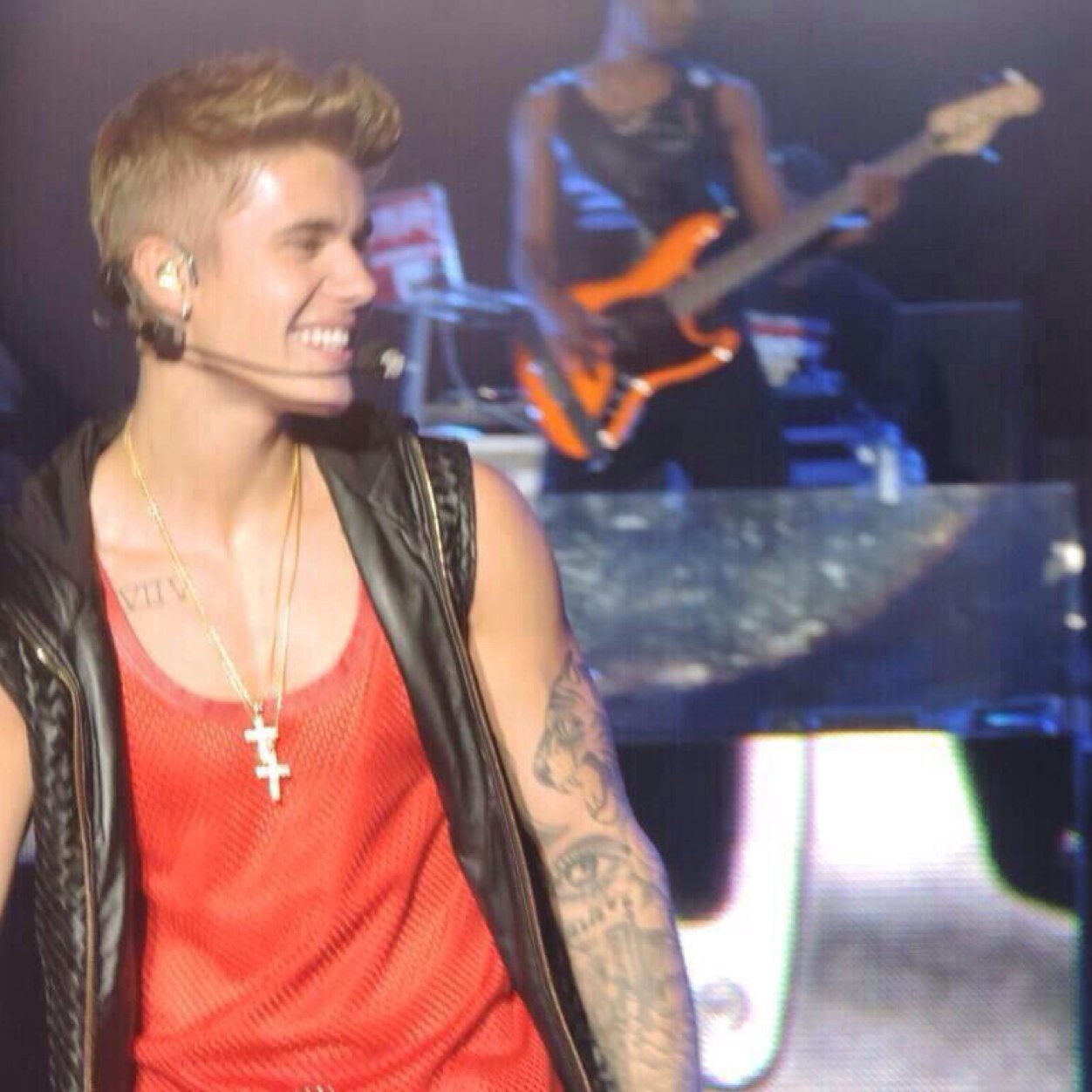 You are all that matters to me @justinbieber My world tour 10.8.11 - Believe tour 11.2.13 -To all my Brazilians fans you are incredible-JB ❤️❤️❤️Since09- Brazil