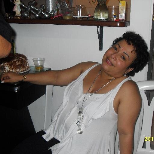 Mujer colombiana, me gusta la música, el baile, leer y compartir en la red con amigos.