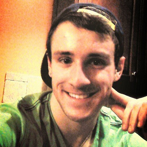 VassieHenry's profile picture. Foodie, Humanitarian, World Traveler, Ninja in Training, Papercut Survivor. In London, car drives you!